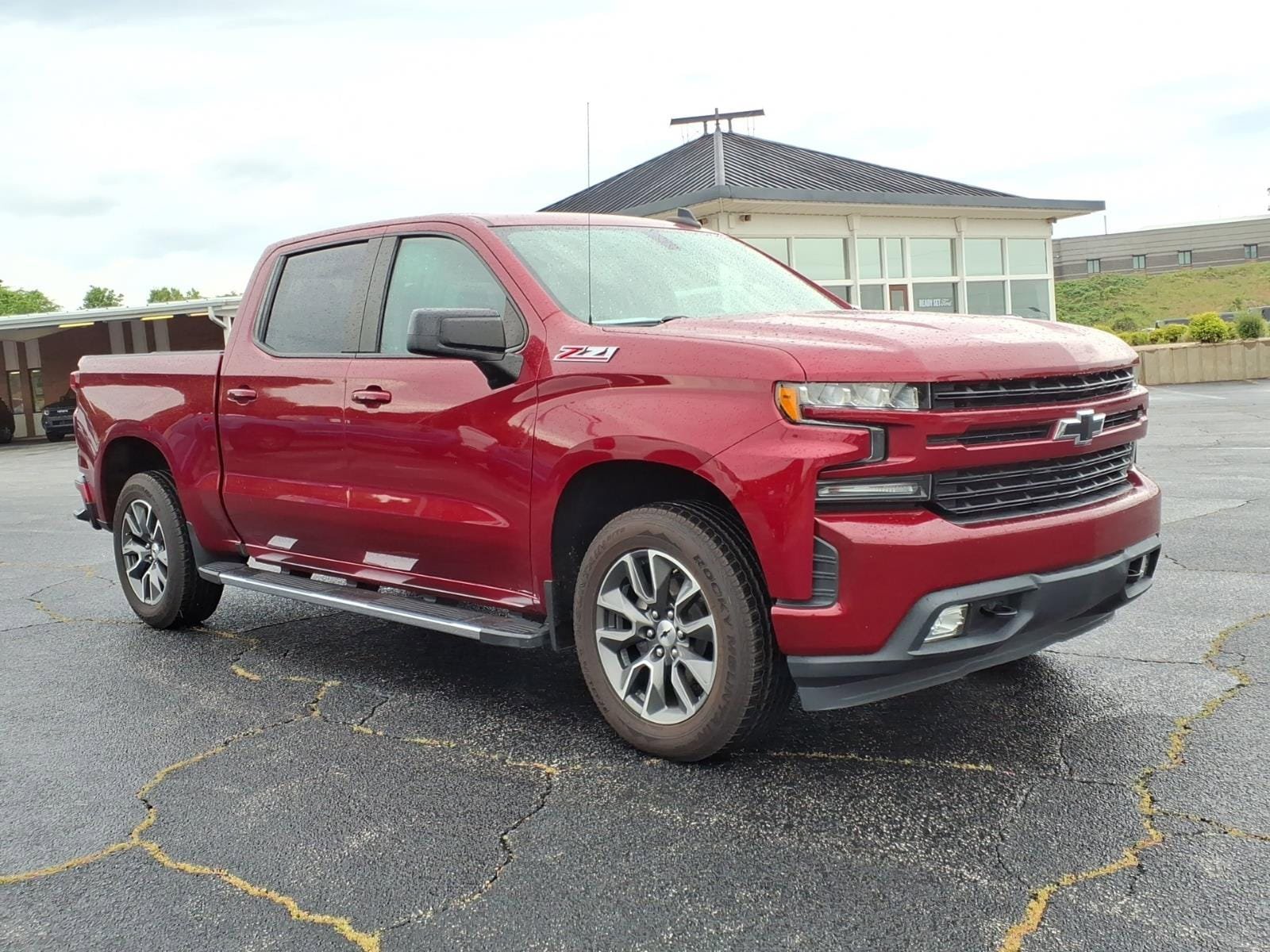 Used 2019 Chevrolet Silverado 1500 RST AWD/4WD image 2