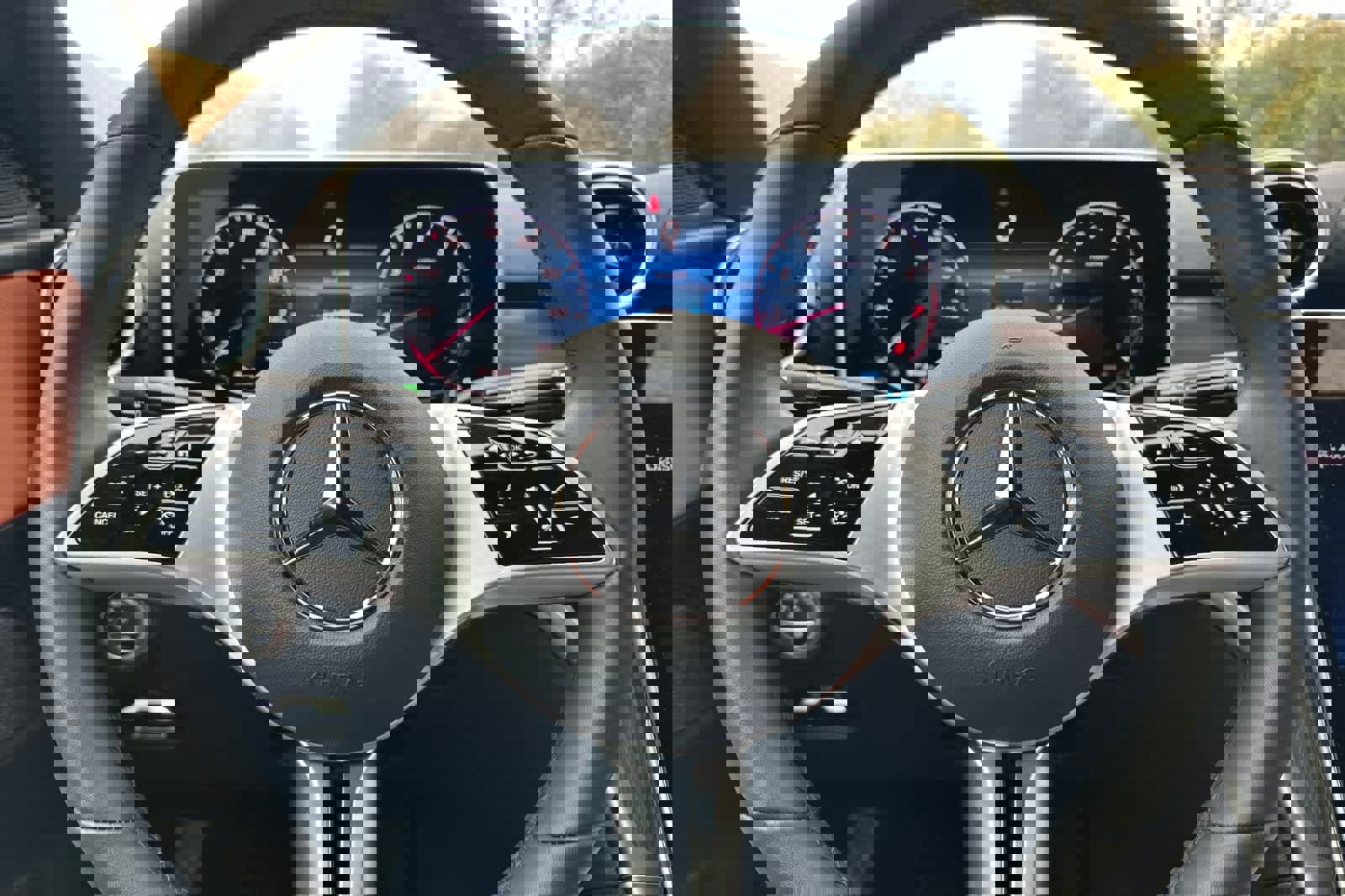 Certified 2025 Mercedes-Benz C 300 4MATIC Sedan image 21