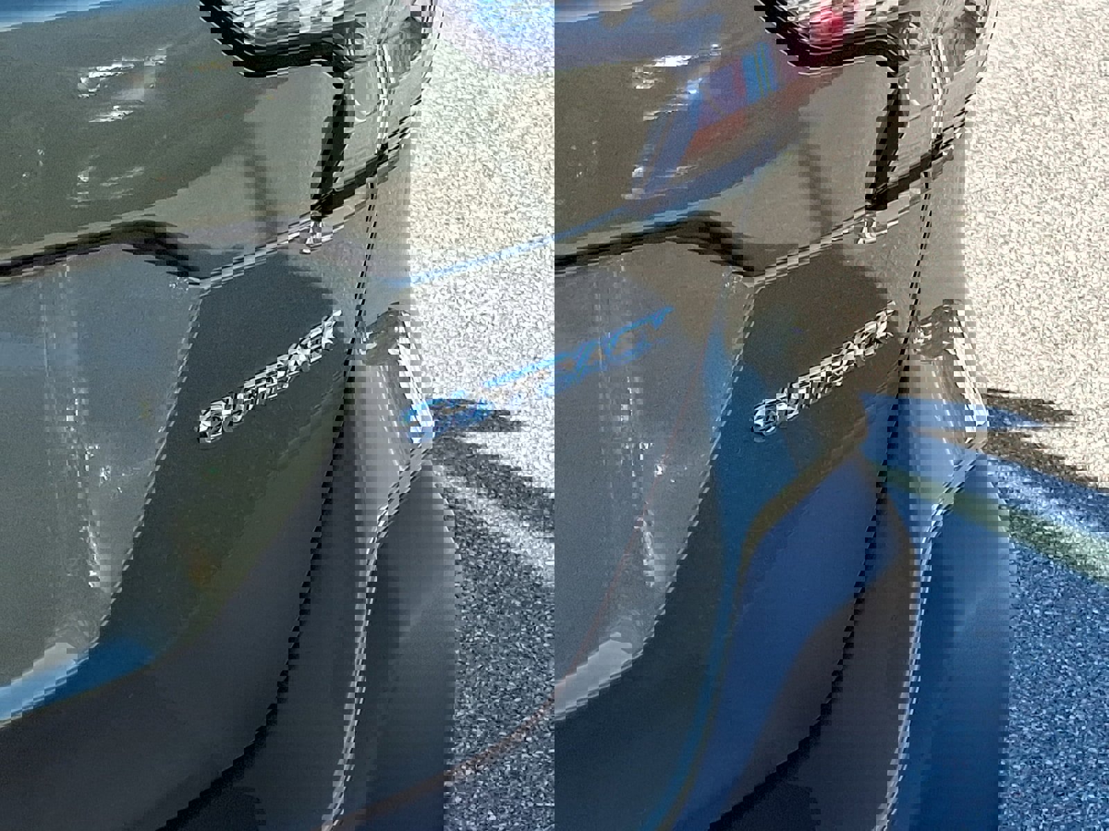 Certified 2025 Subaru Outback Limited AWD/4WD image 30