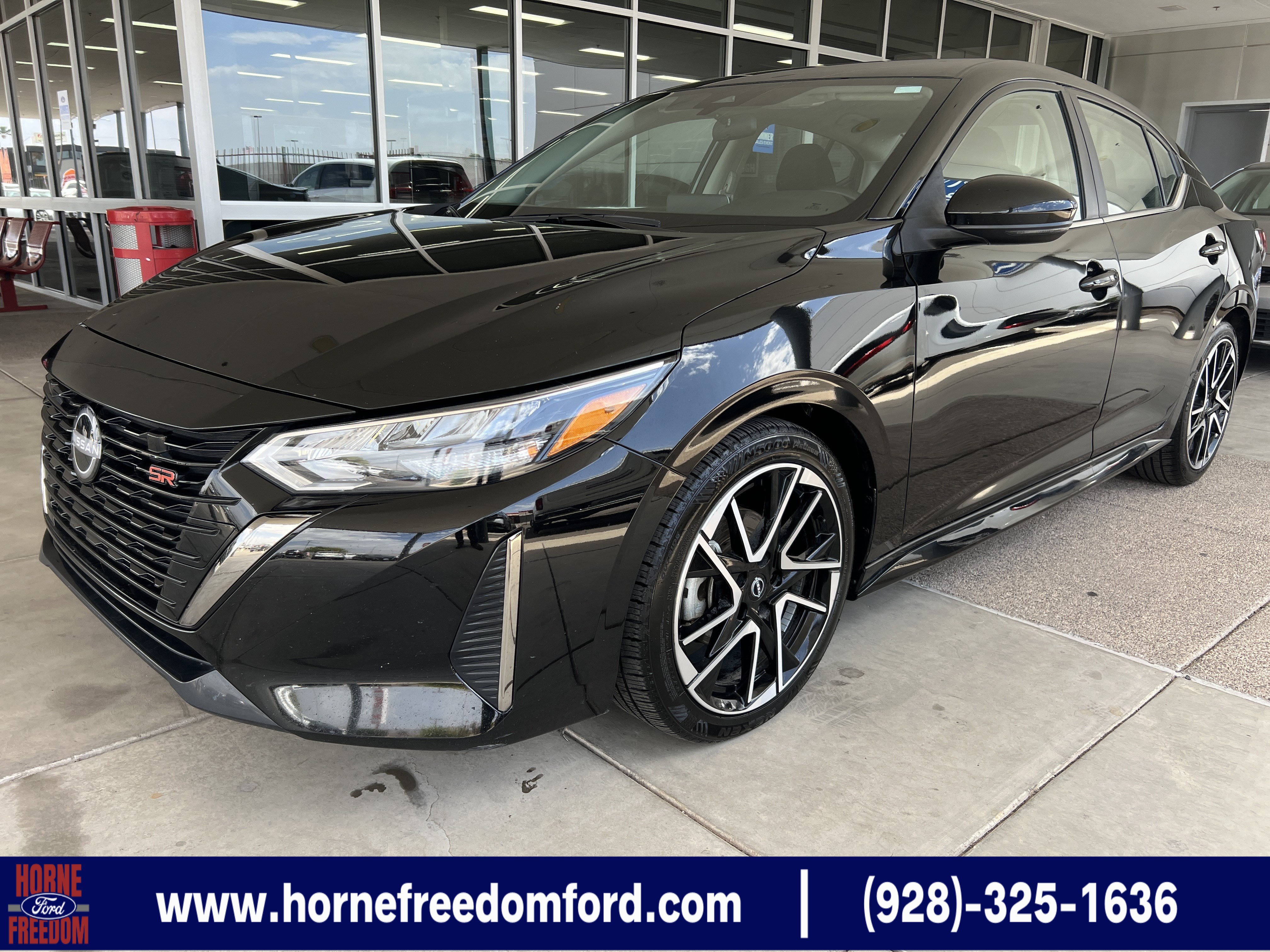 Used 2025 Nissan Sentra SR FWD video 1