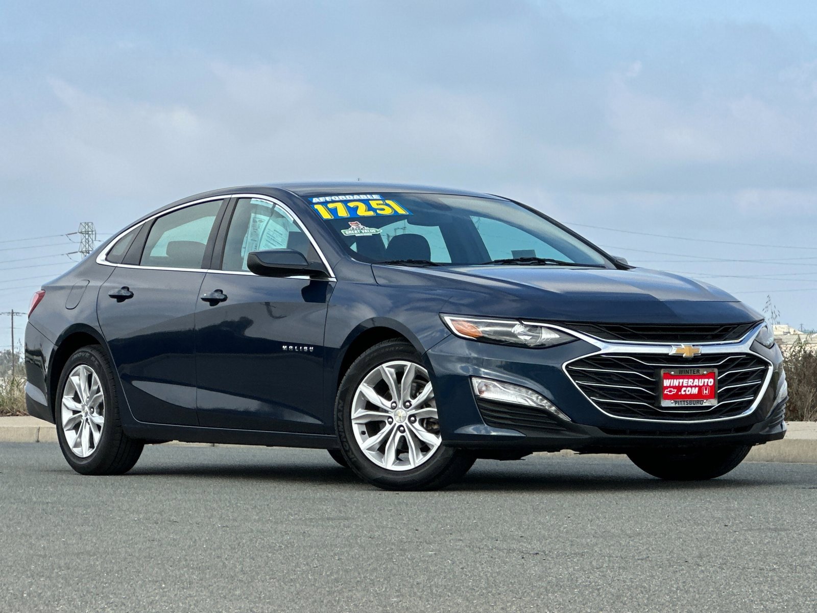 Used 2022 Chevrolet Malibu LT image 2