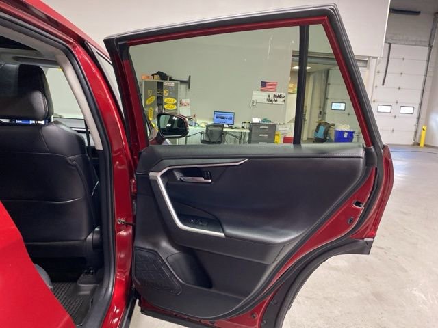 Used 2021 Toyota RAV4 Limited AWD/4WD image 26