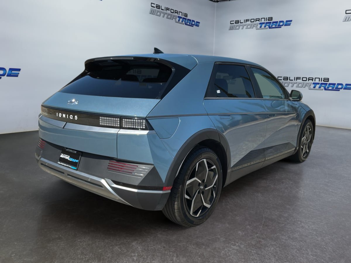 Used 2024 Hyundai Ioniq 5 SEL RWD image 5