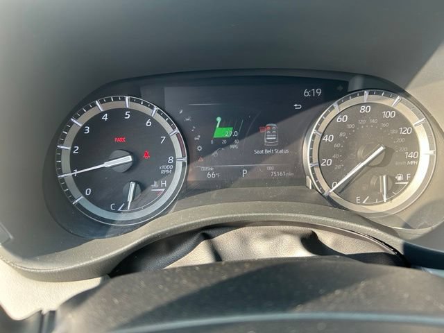 Used 2020 Toyota Highlander XLE AWD/4WD image 20