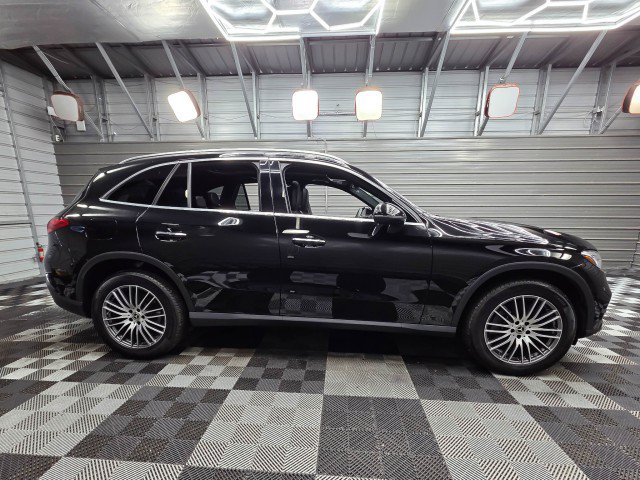 Used 2024 Mercedes-Benz GLC 300 4MATIC image 10