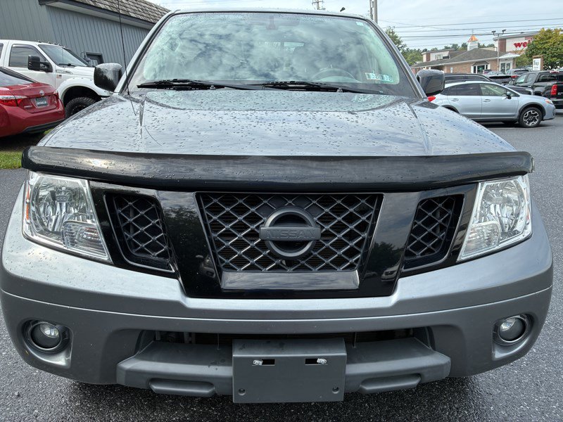Used 2020 Nissan Frontier SV w/ Midnight Edition Floor Mats RWD image 2