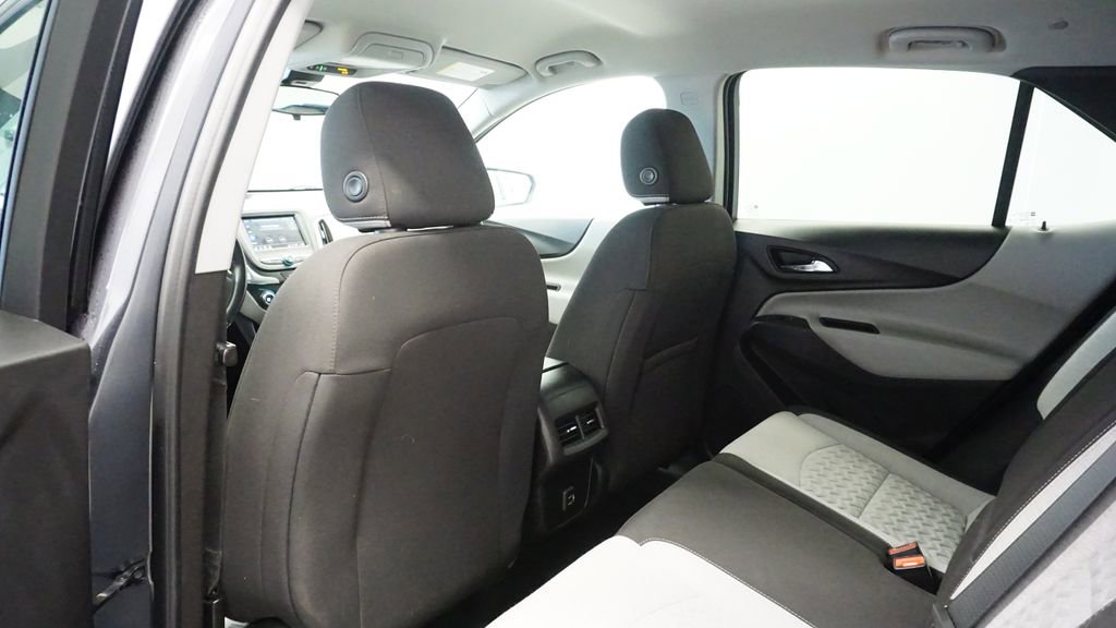 Used 2022 Chevrolet Equinox LT w/ Driver Convenience Package image 22