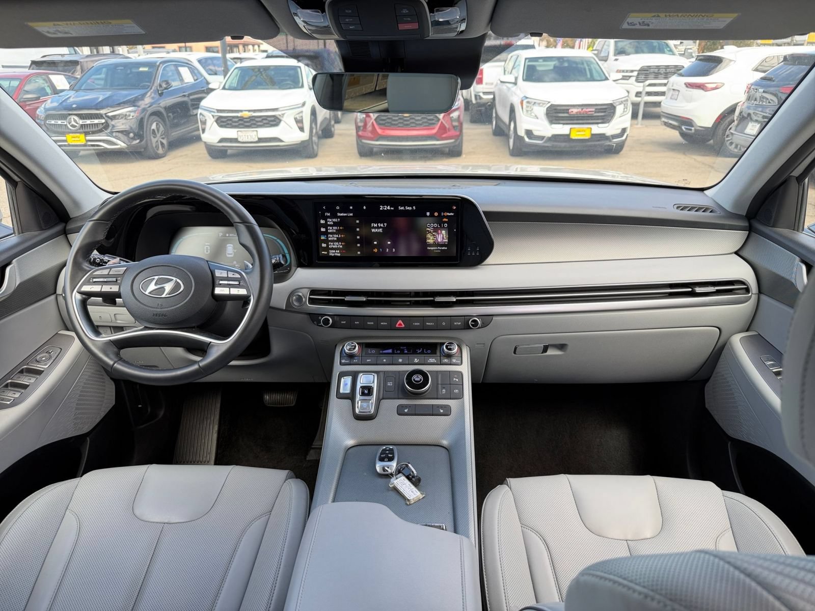 Used 2025 Hyundai Palisade SEL FWD image 35