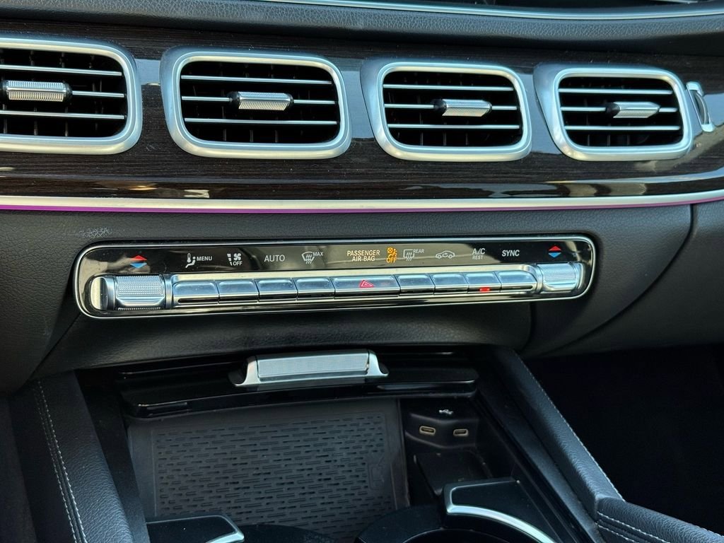 Used 2024 Mercedes-Benz GLE 350 4MATIC w/ 3rd Row Seat Package image 32