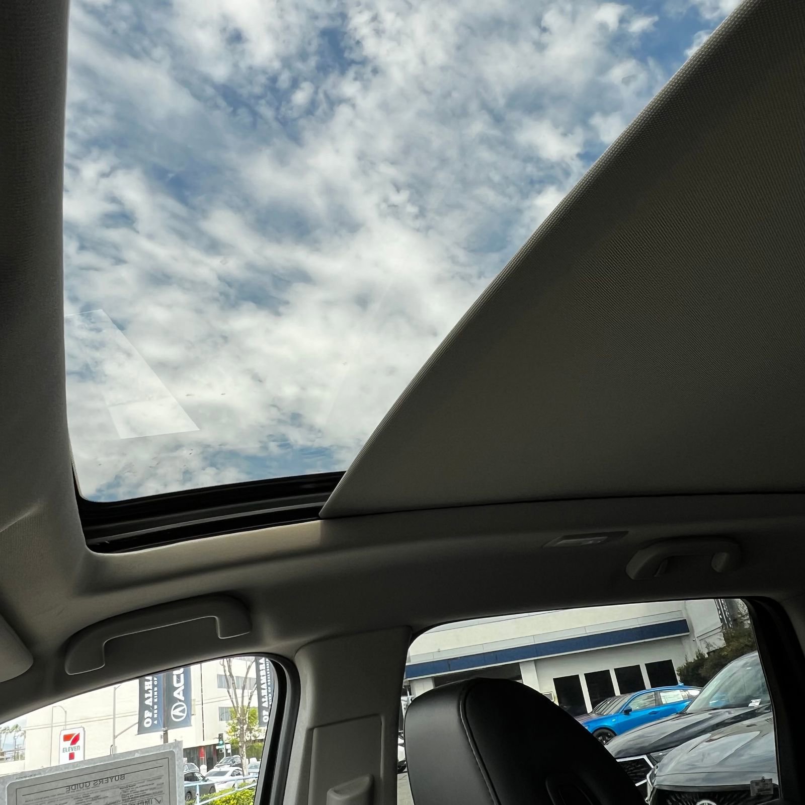 Used 2023 Acura MDX FWD image 23