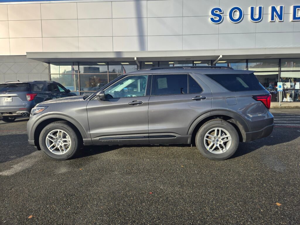 New 2026 Ford Explorer Active AWD/4WD image 8