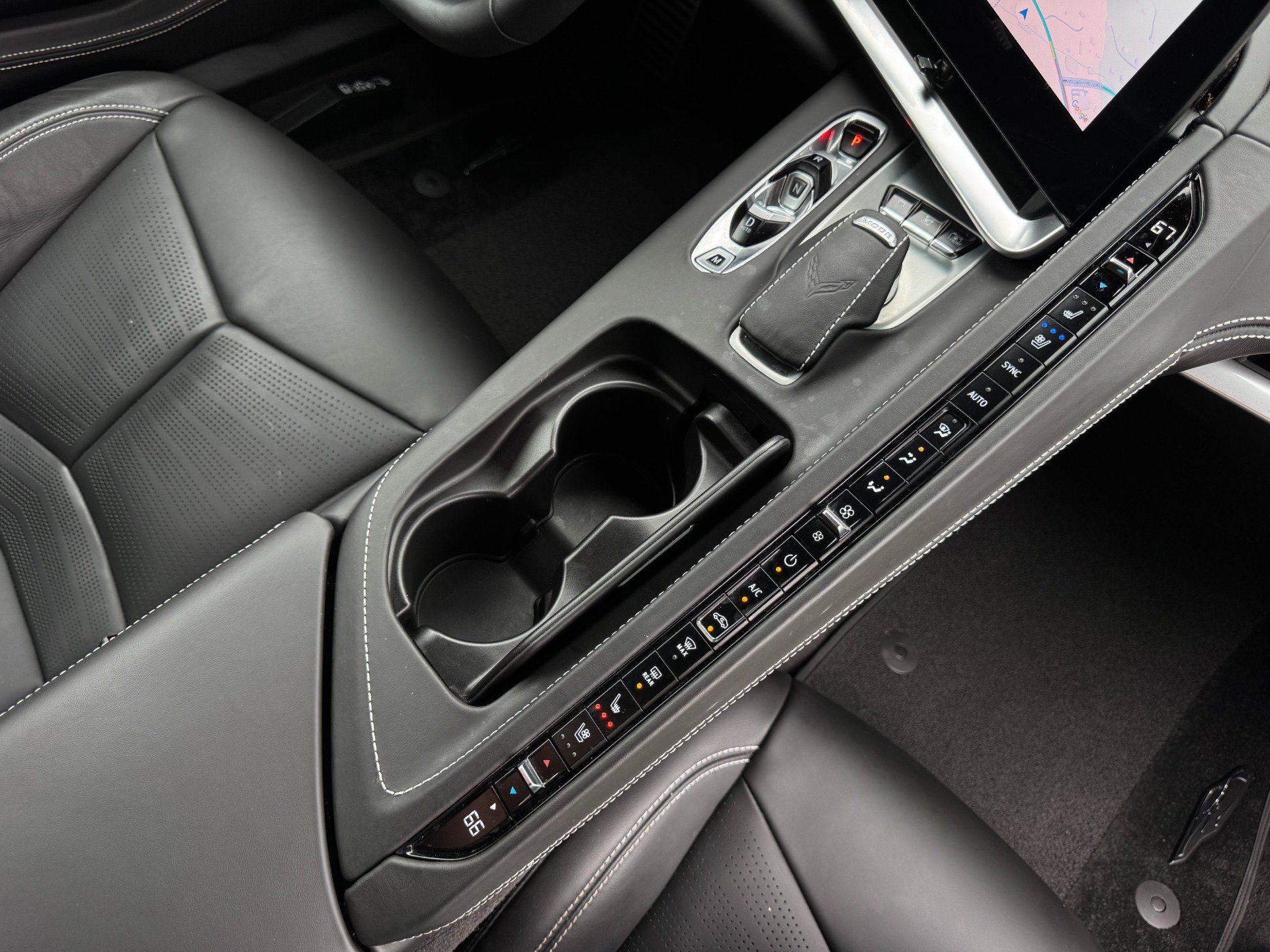 Used 2025 Chevrolet Corvette Stingray Premium Cpe w/ Z51 Performance Package RWD image 25