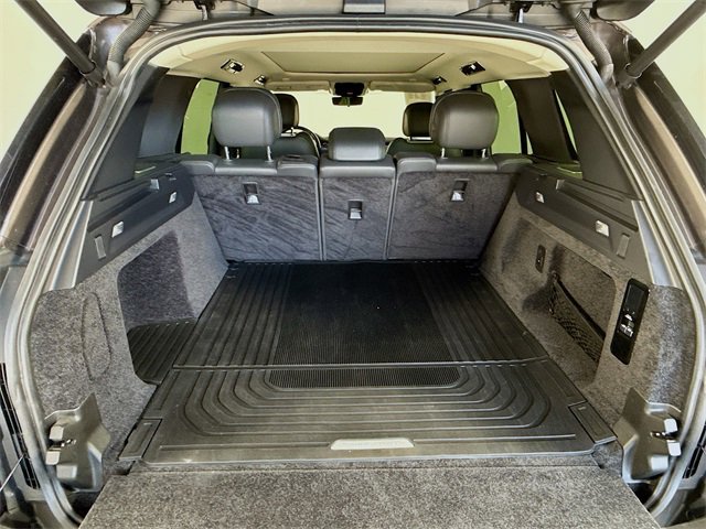 Used 2023 Land Rover Range Rover SE image 28