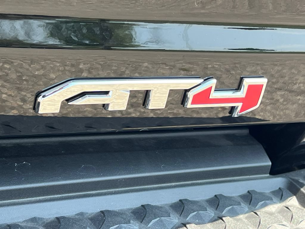 New 2026 GMC Canyon AT4 w/ Technology Plus Package AWD/4WD image 2