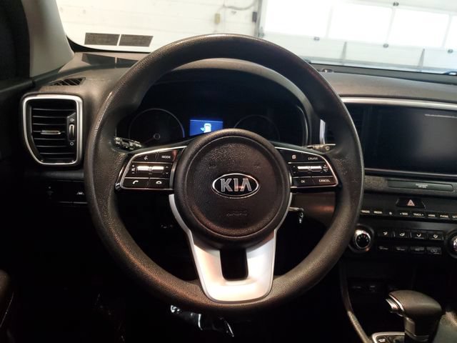 Used 2020 Kia Sportage LX AWD/4WD image 16