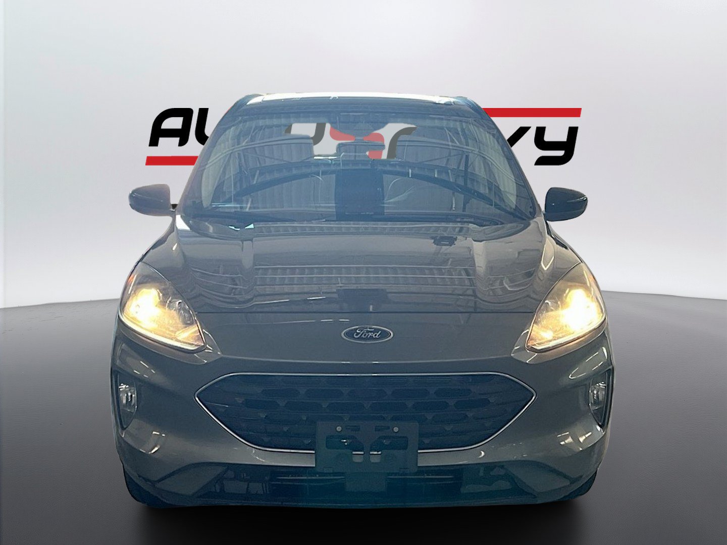 Used 2022 Ford Escape SEL w/ SEL Stealth AWD Package image 2