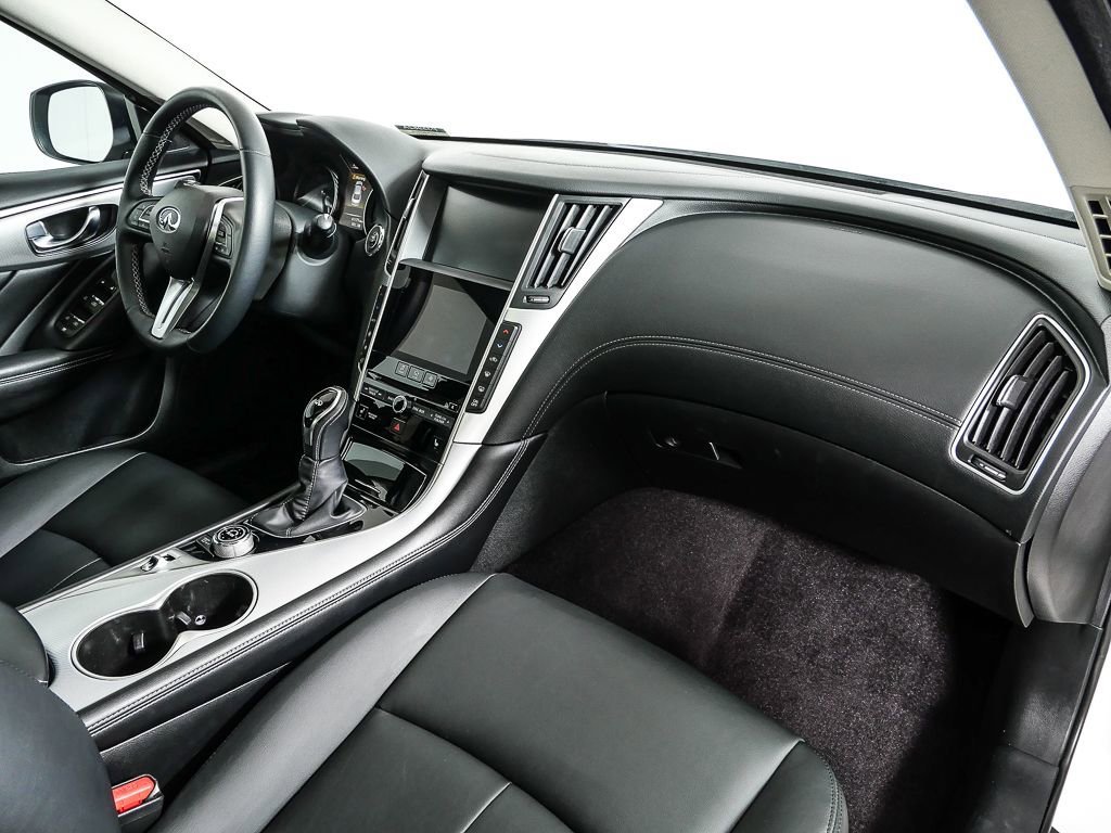 Used 2019 INFINITI Q50 Luxe w/ Essential Package (3.0T Luxe) image 23