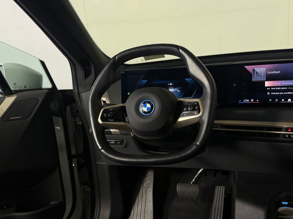 Used 2024 BMW iX xDrive50 w/ Convenience Package AWD/4WD image 15