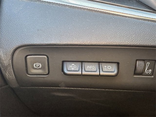 Used 2024 Buick Enclave Premium image 31