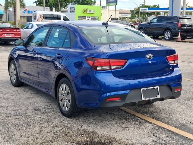 Used 2018 Kia Rio S FWD image 3