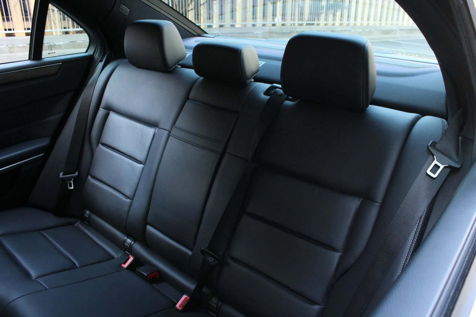 Used 2015 Mercedes-Benz E 350 4MATIC Sedan image 18