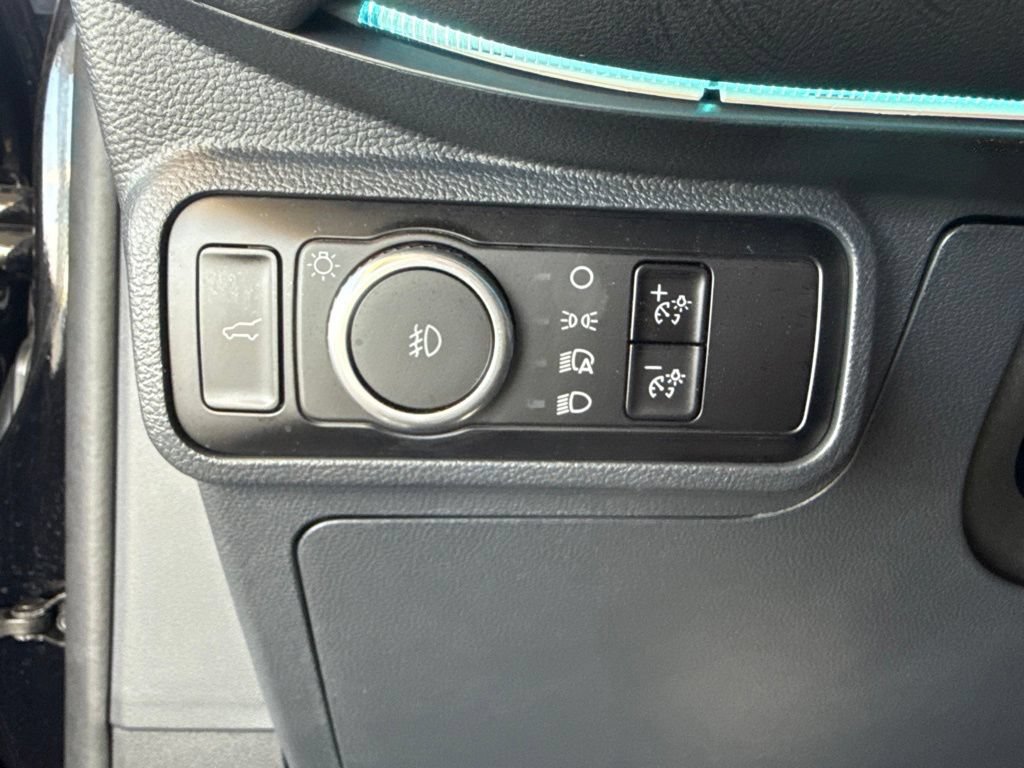 Used 2025 Ford Explorer ST AWD/4WD image 15