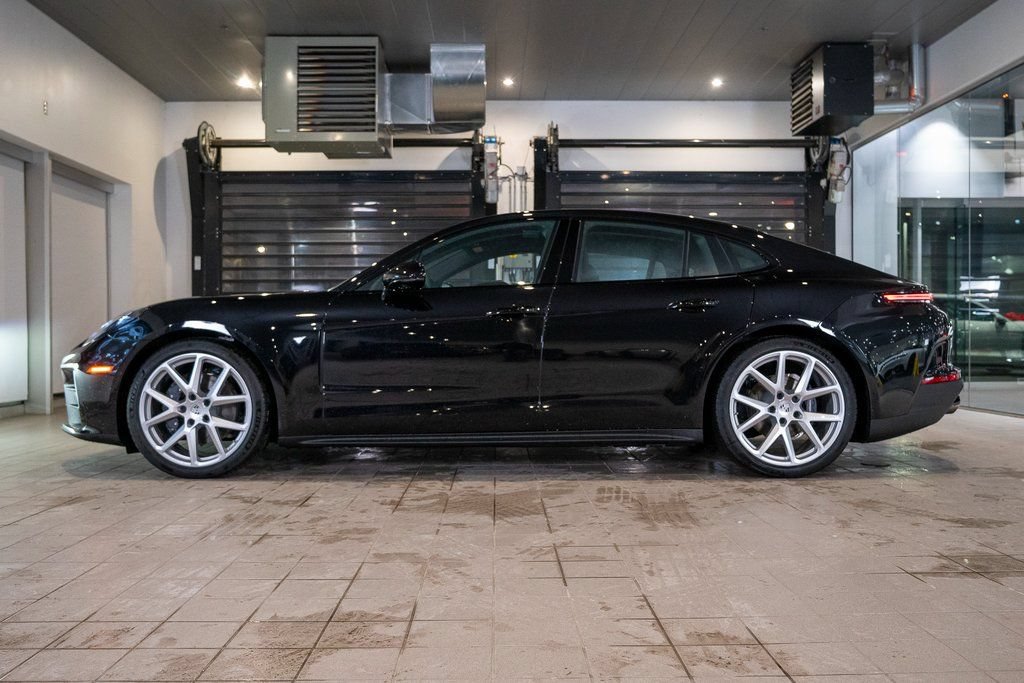 New 2026 Porsche Panamera 4 AWD/4WD image 2