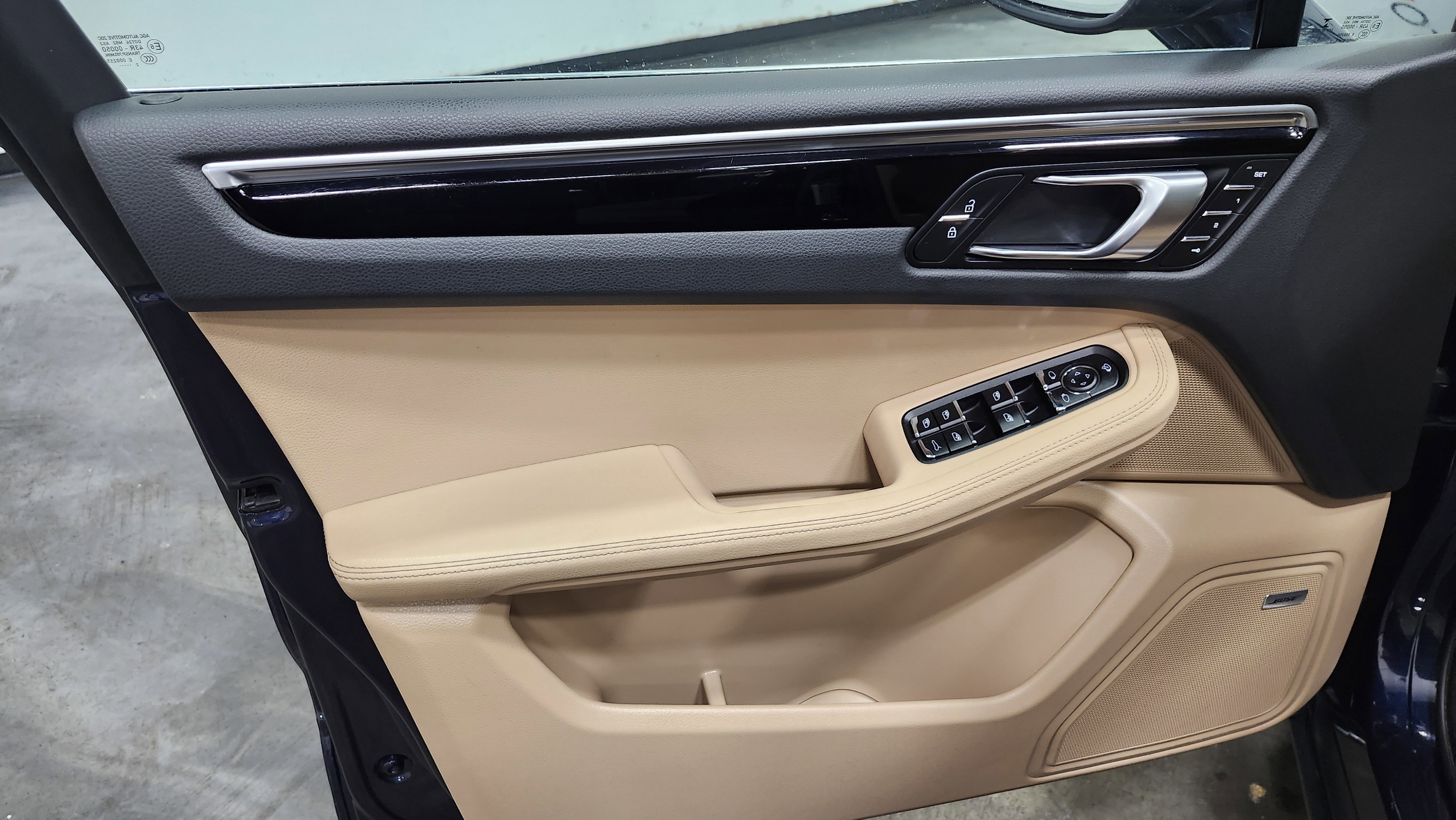 Used 2023 Porsche Macan S image 28