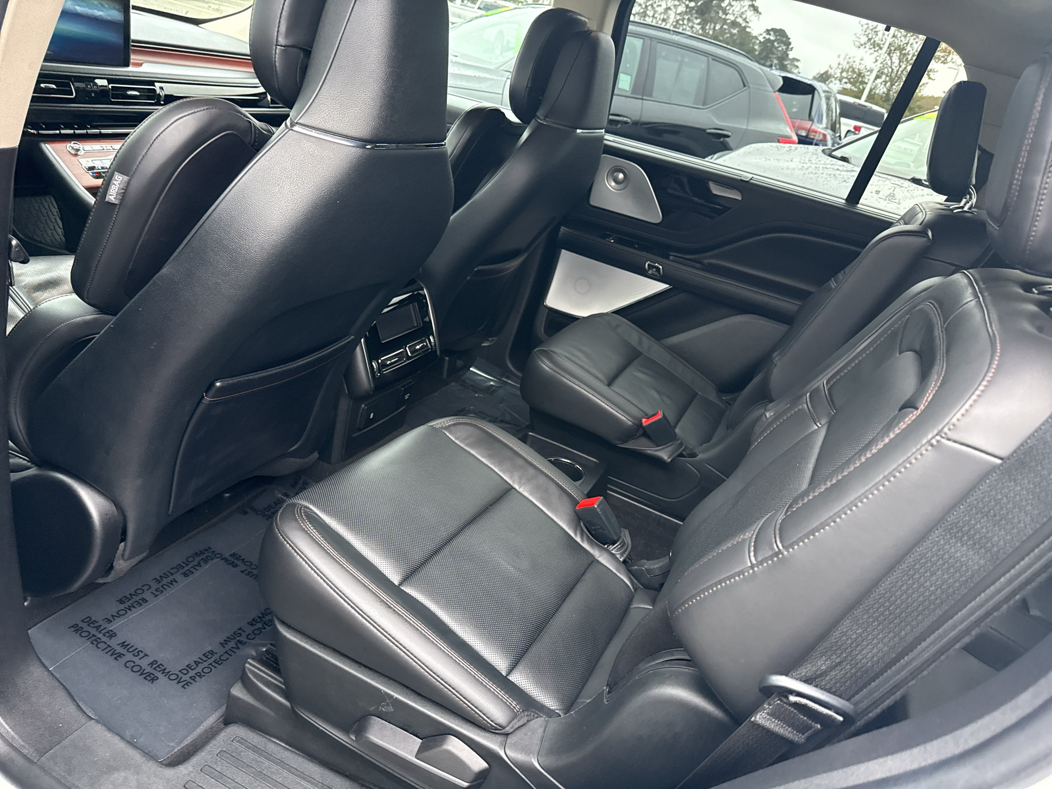 Used 2022 Lincoln Aviator Reserve w/ Equipment Group 201A AWD/4WD image 18