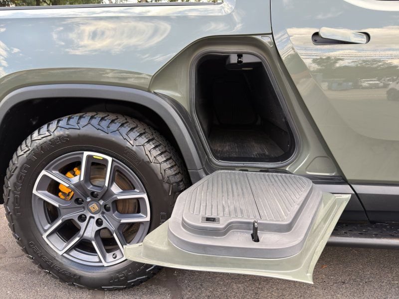 Used 2022 Rivian R1T Launch Edition AWD/4WD image 26