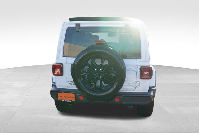 Certified 2025 Jeep Wrangler Unlimited Sahara w/ Safety Group image 6