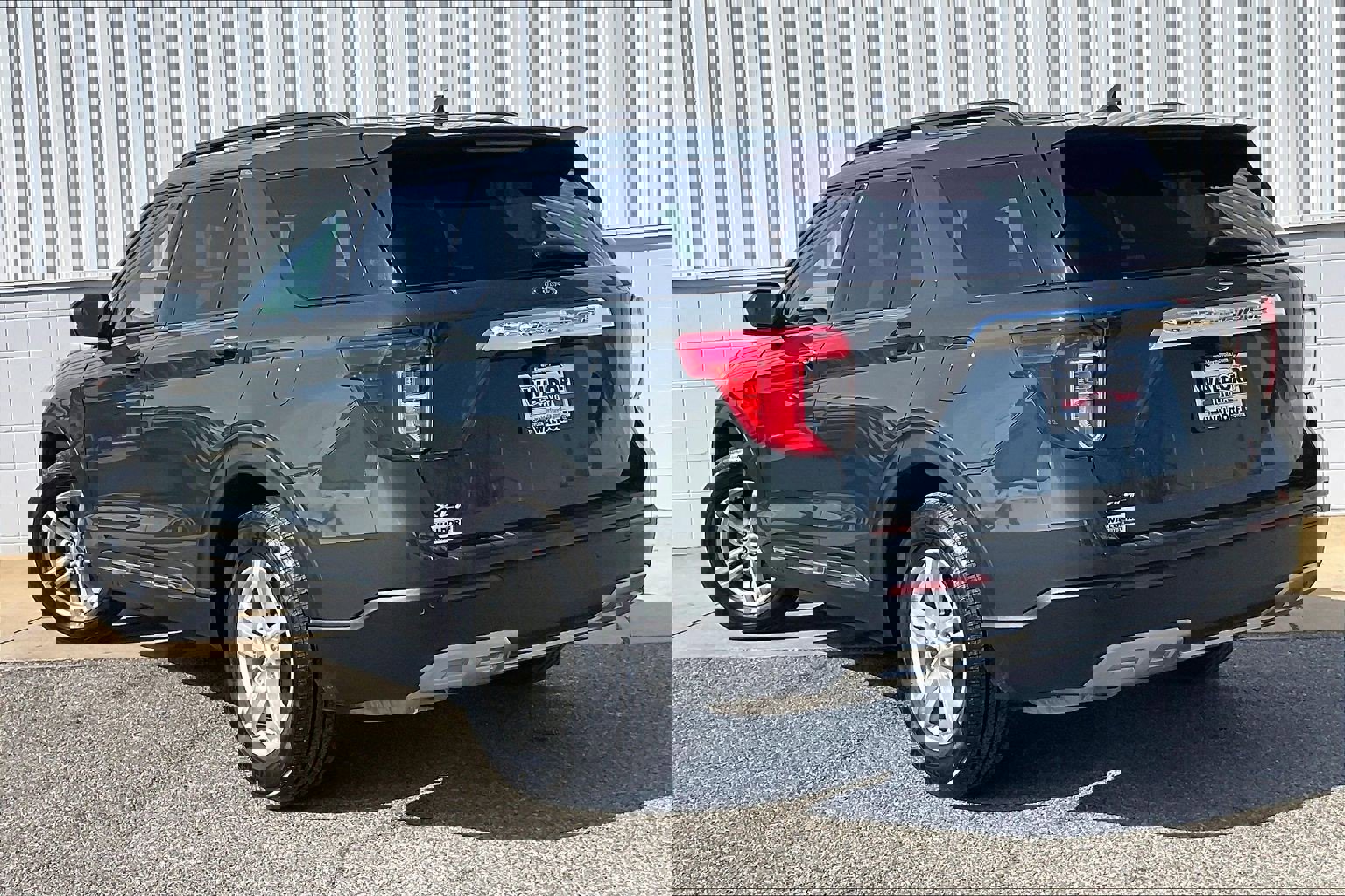 Used 2024 Ford Explorer XLT w/ Equipment Group 202A image 15