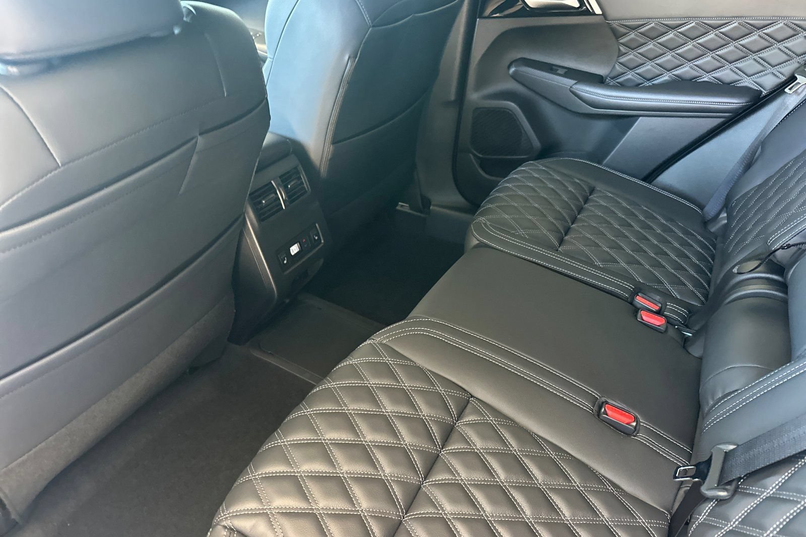 New 2026 Nissan Rogue Platinum AWD/4WD image 14