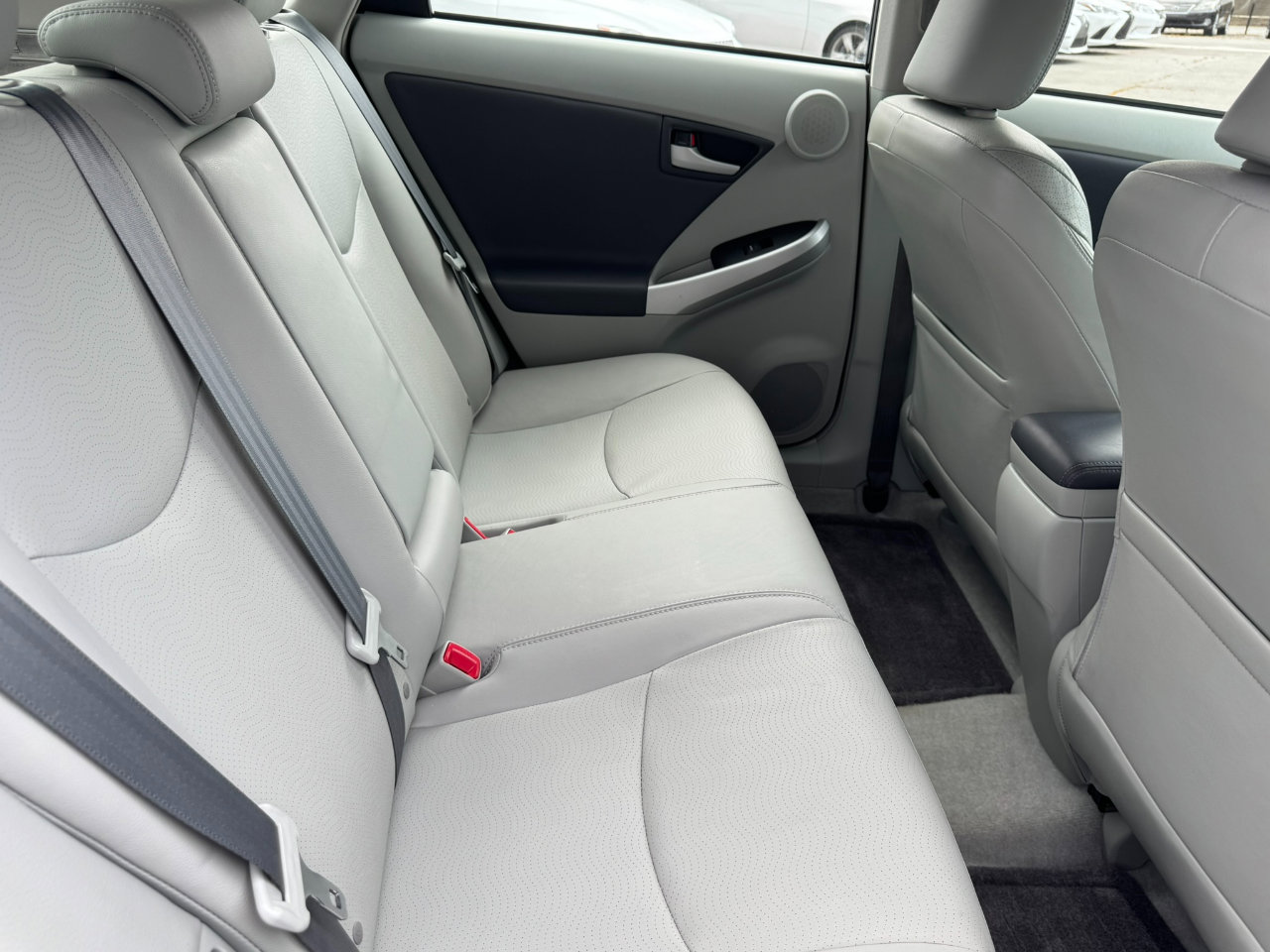 Used 2010 Toyota Prius Three image 25