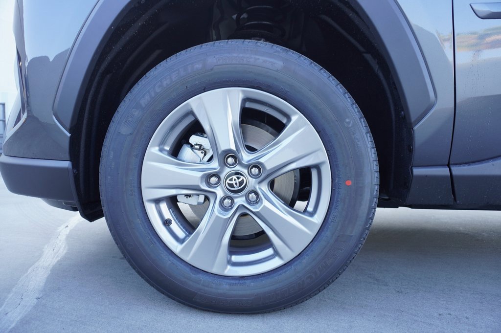 New 2025 Toyota RAV4 XLE image 20