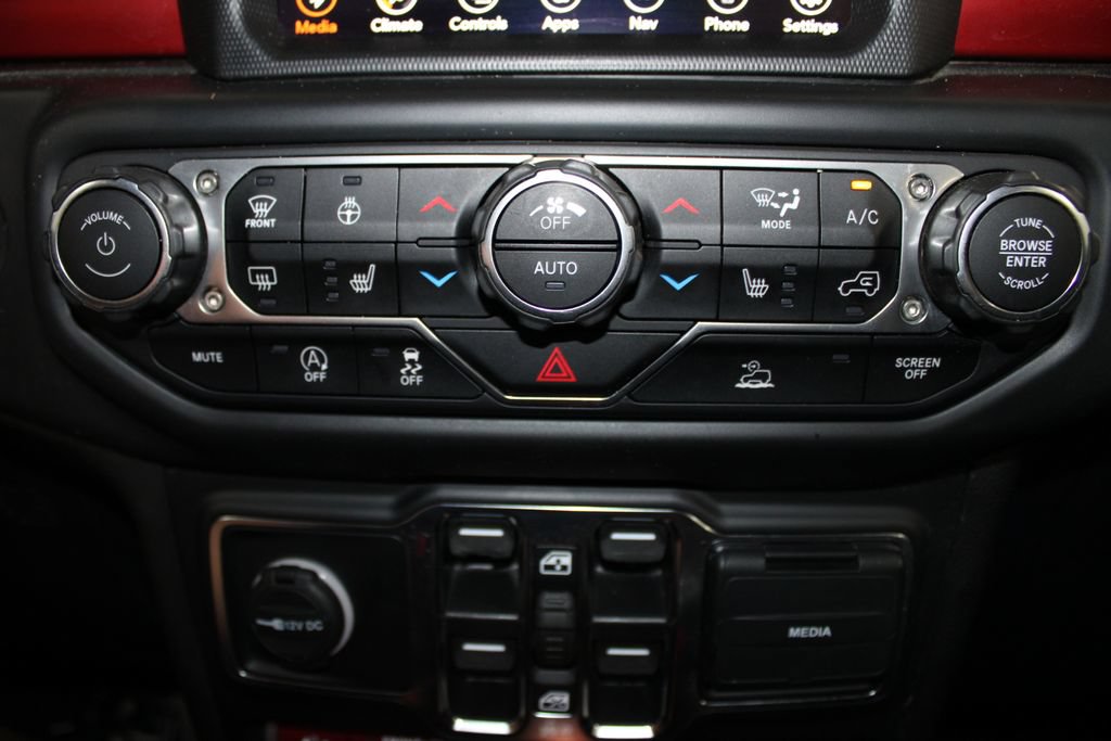 Used 2022 Jeep Gladiator Rubicon w/ Cold Weather Group AWD/4WD image 38