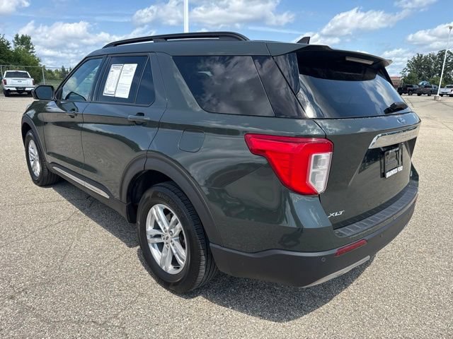 Certified 2023 Ford Explorer XLT w/ Equipment Group 202A AWD/4WD image 5