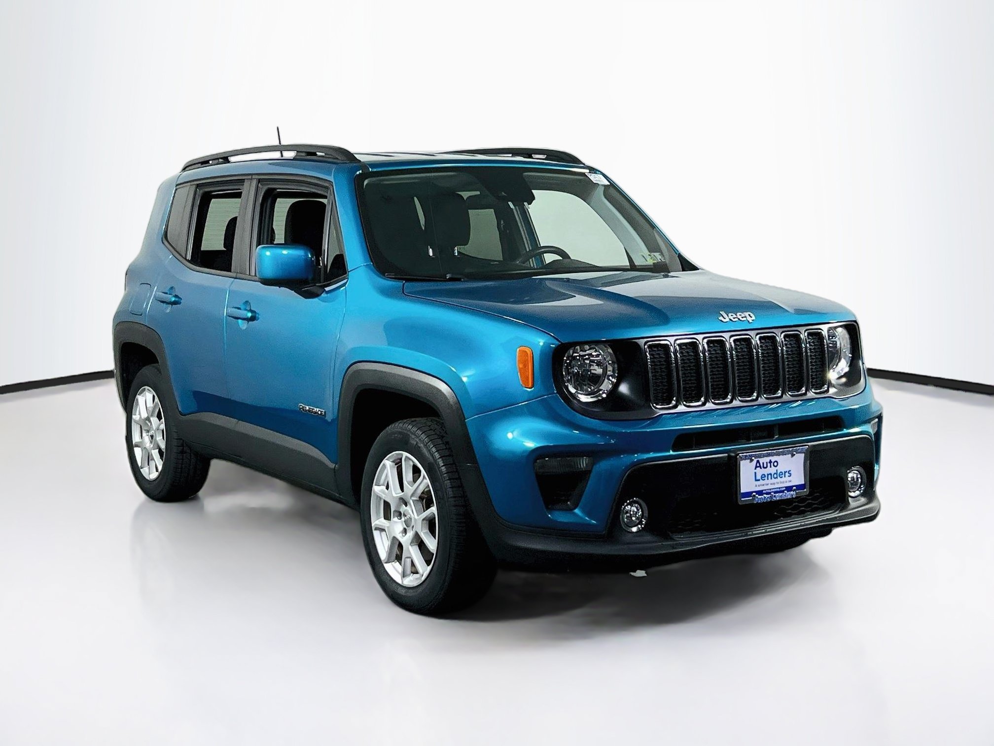 Used 2021 Jeep Renegade Latitude AWD/4WD image 3