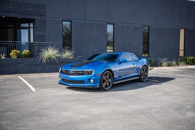 Used 2013 Chevrolet Camaro SS w/ Hot Wheels Special Edition RWD image 60