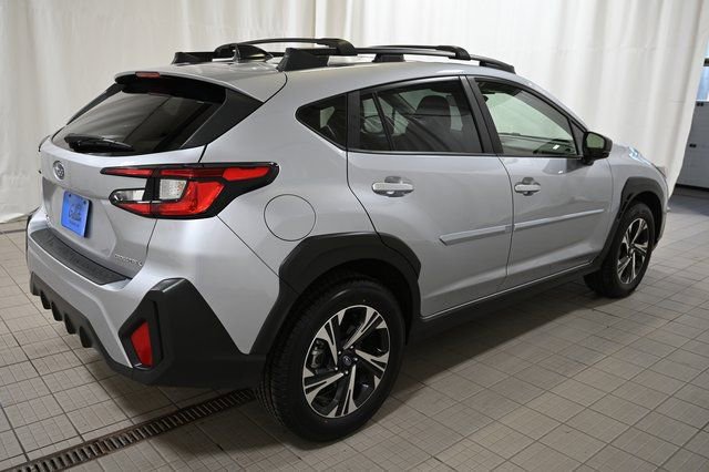 Used 2024 Subaru Crosstrek 2.0i Premium image 12