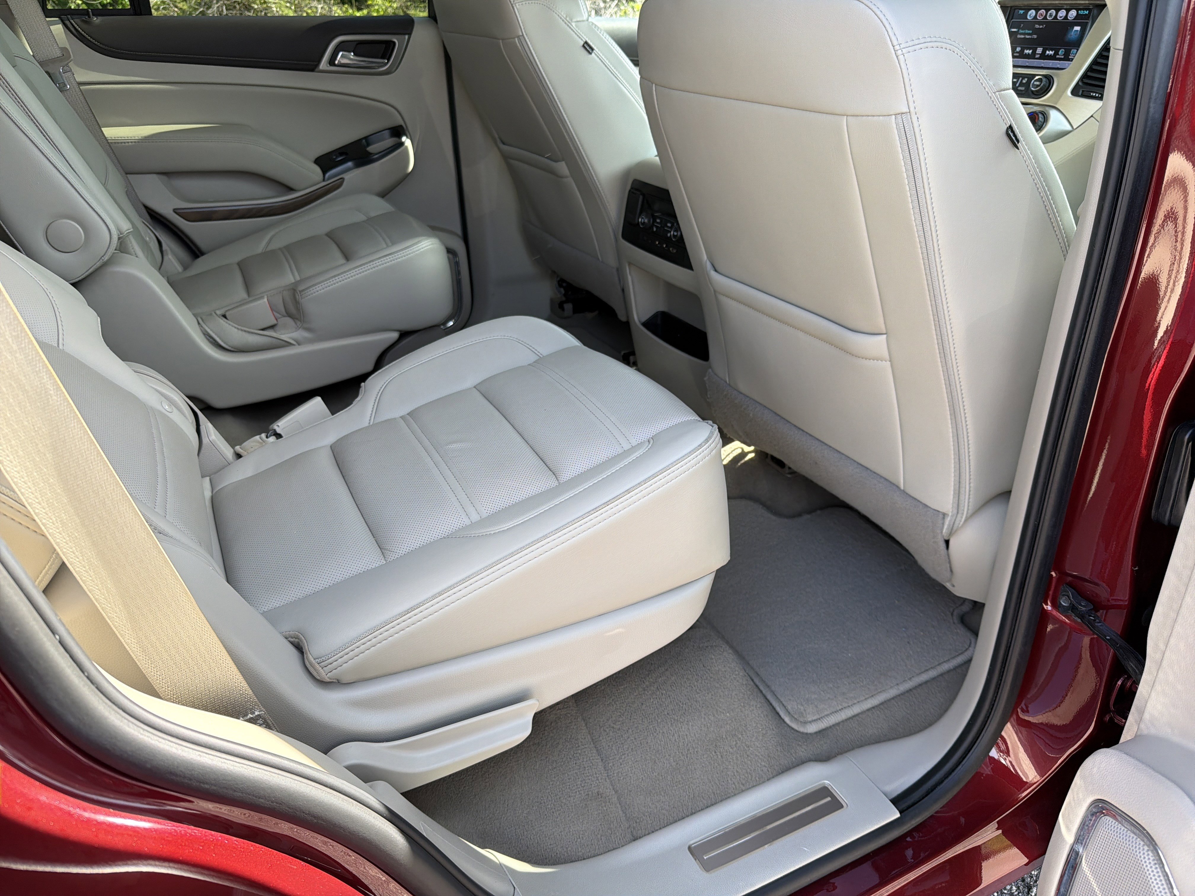 Used 2020 GMC Yukon Denali w/ Open Road Package RWD image 24