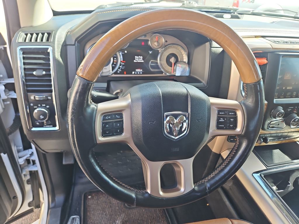 Used 2015 RAM 1500 Laramie Longhorn w/ Convenience Group AWD/4WD image 14