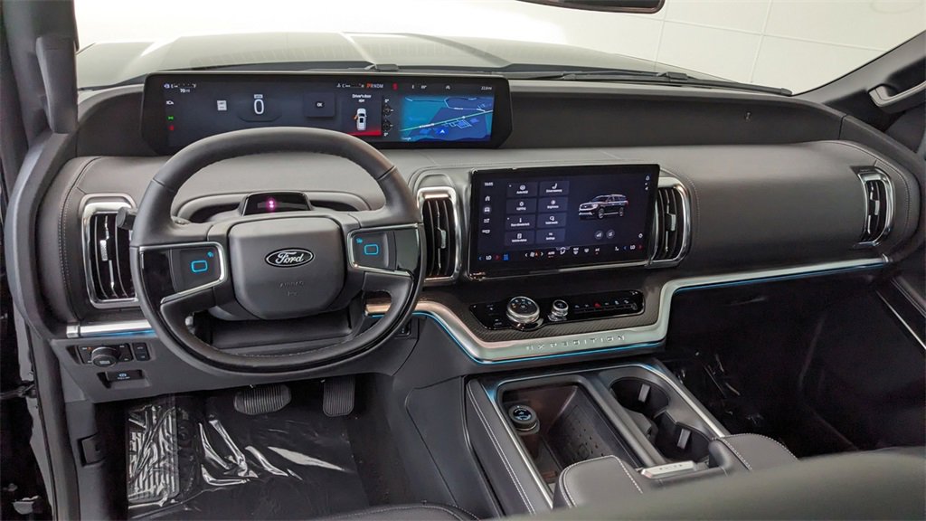 New 2025 Ford Expedition Max Platinum w/ Stealth Performance Package image 4
