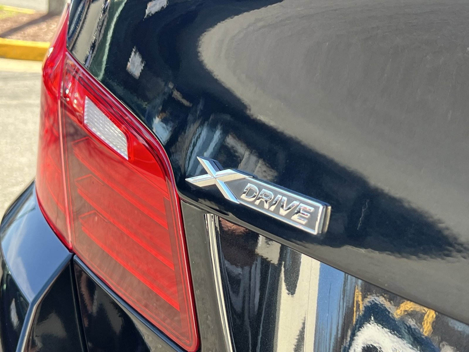 Used 2014 BMW 550i xDrive Sedan image 24