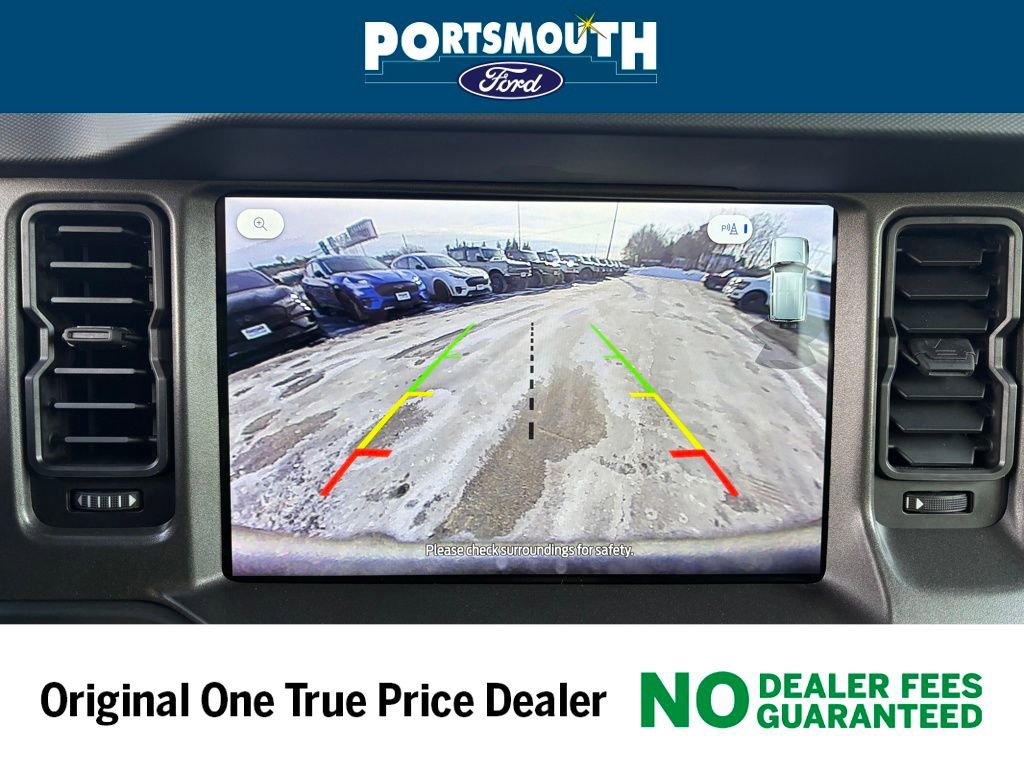 New 2025 Ford Bronco Badlands image 12