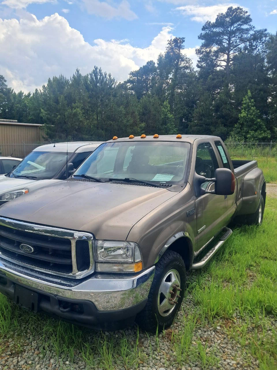 Used 2003 Ford F350 XL RWD image 1