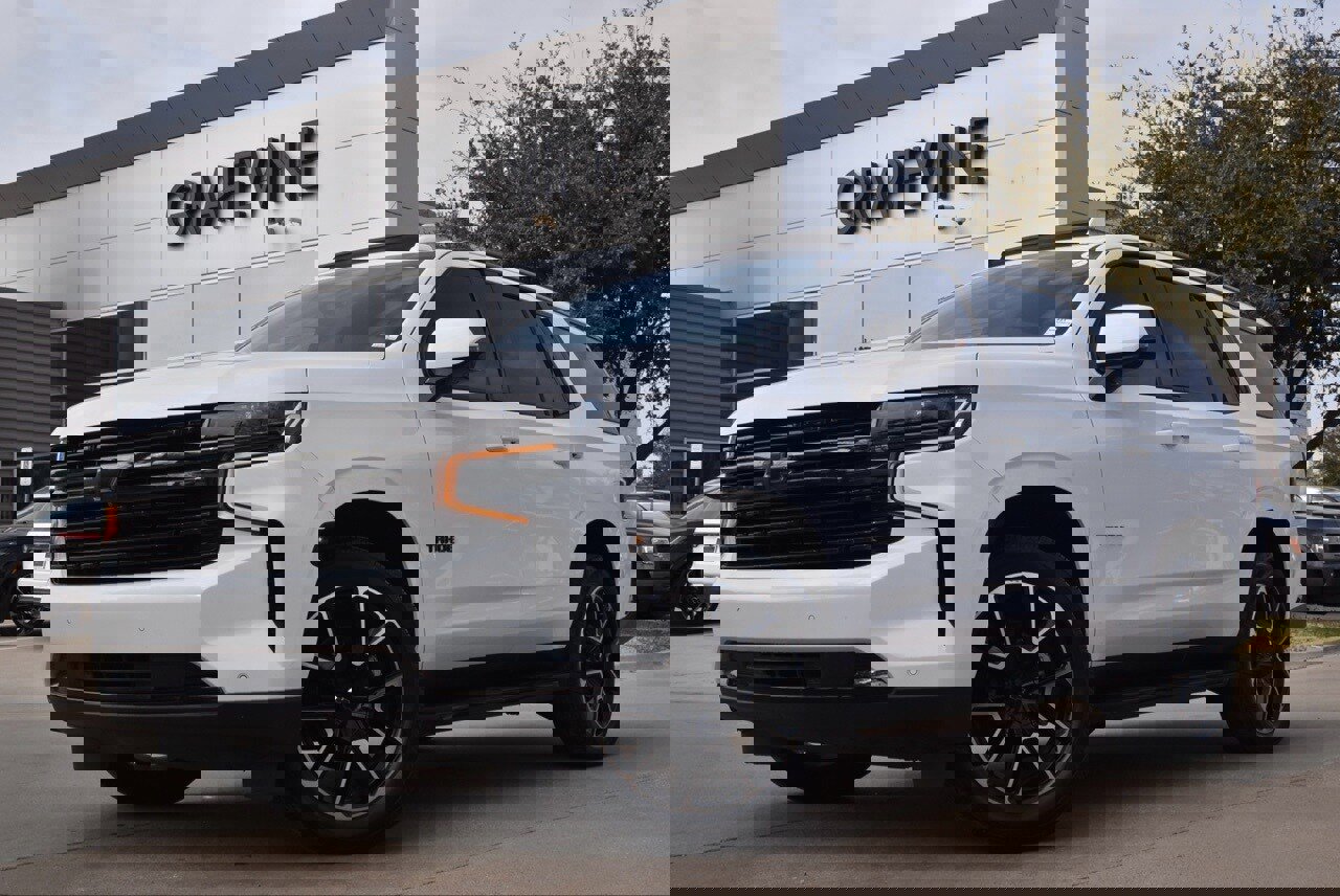 Used 2021 Chevrolet Tahoe RST w/ Luxury Package image 2