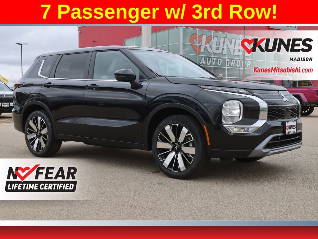 New 2025 Mitsubishi Outlander SE