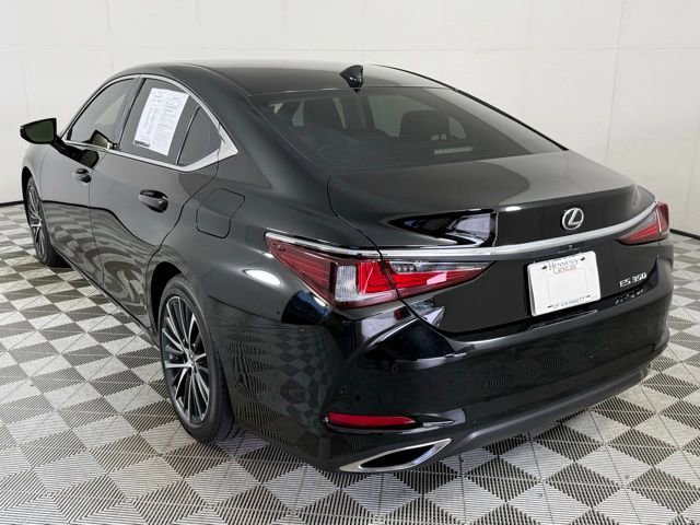 Certified 2023 Lexus ES 350 w/ Premium Package image 4