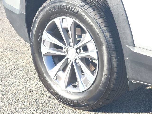 Used 2026 Chevrolet Equinox LT AWD/4WD image 10